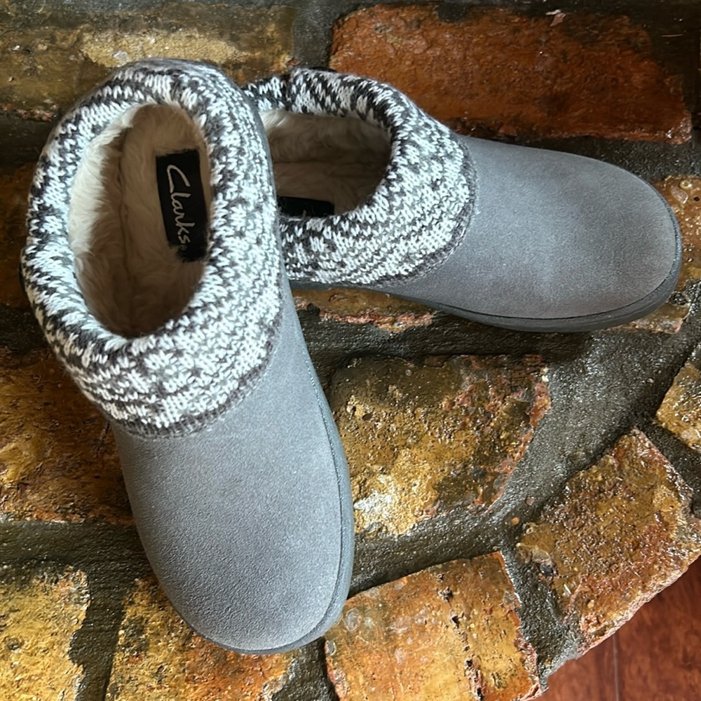 Clarks gray suede slippers.